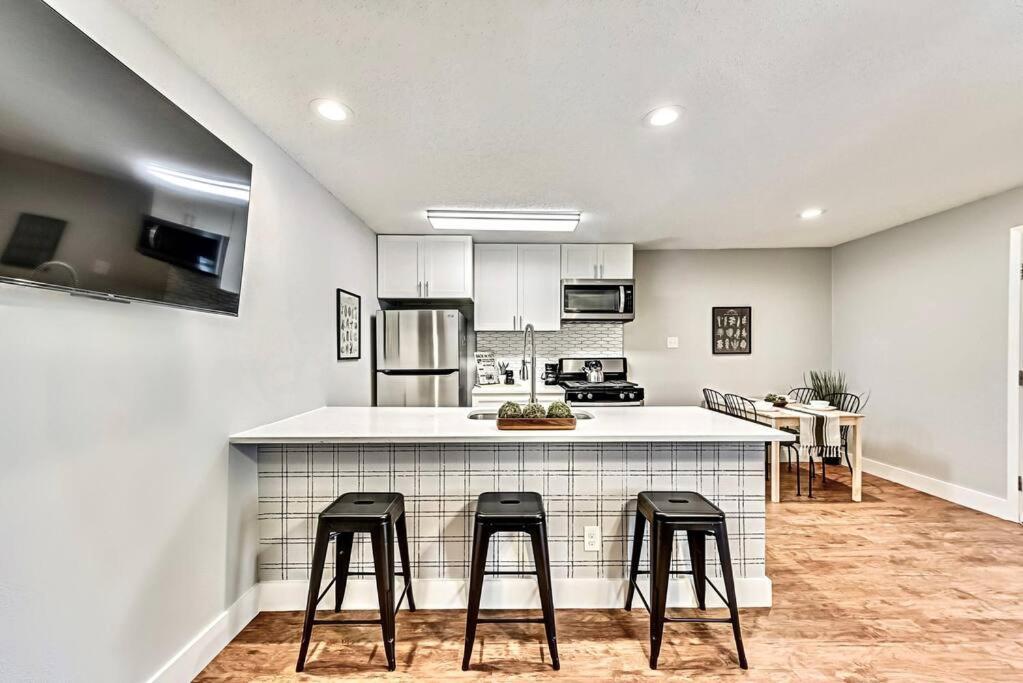 New - Near Deep Ellum + Downtown Dallas Flat Exterior photo